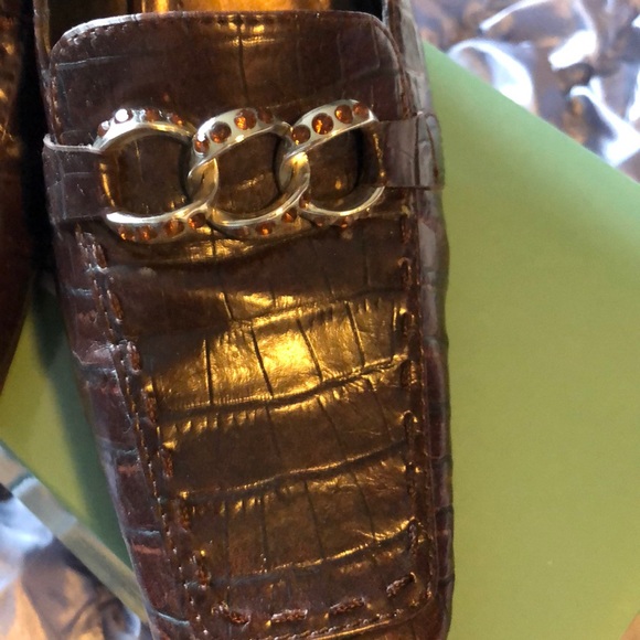 Brown shoes - slides - Picture 2 of 3